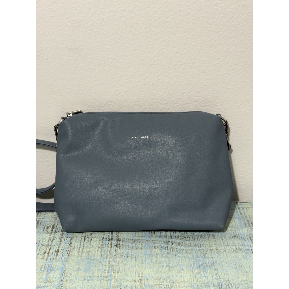 PIXIE MOOD Alicia Tote II Vegan Leather Large Tote & Removable Crossbody Bag - Picture 8 of 10